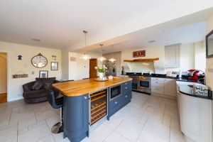 Photo 15- click for photo gallery